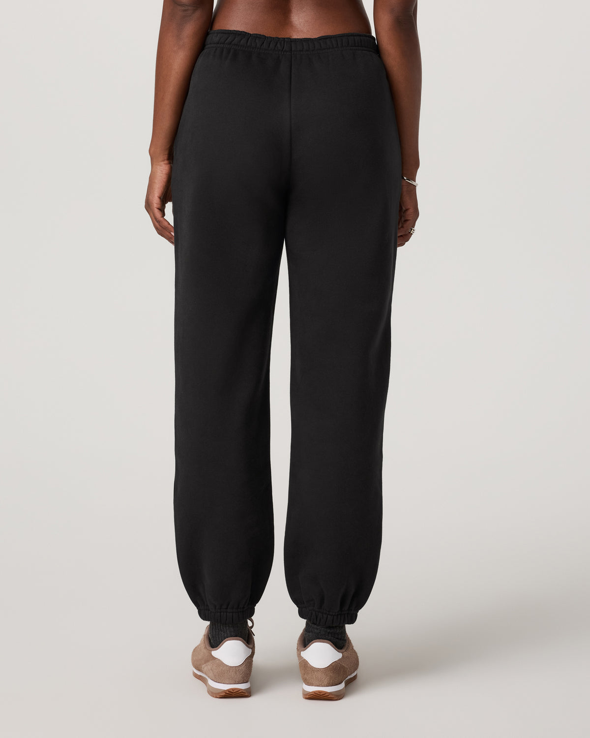 Women's Restore Classic Sweatpant - Short Washed Black | Vuori sale