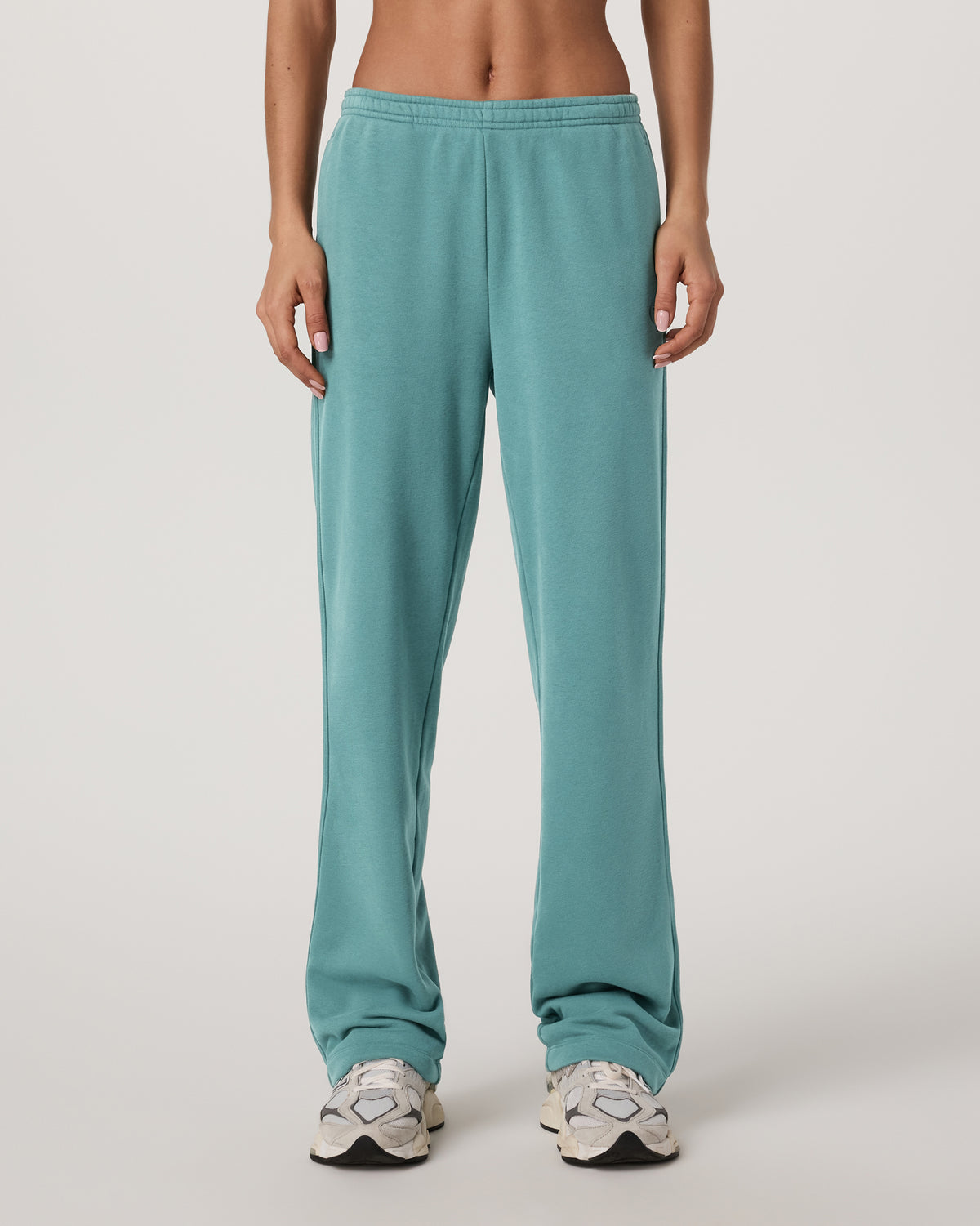 Women's Sedona Straight Leg Sweatpant - Short Bluegrass | Vuori for sale