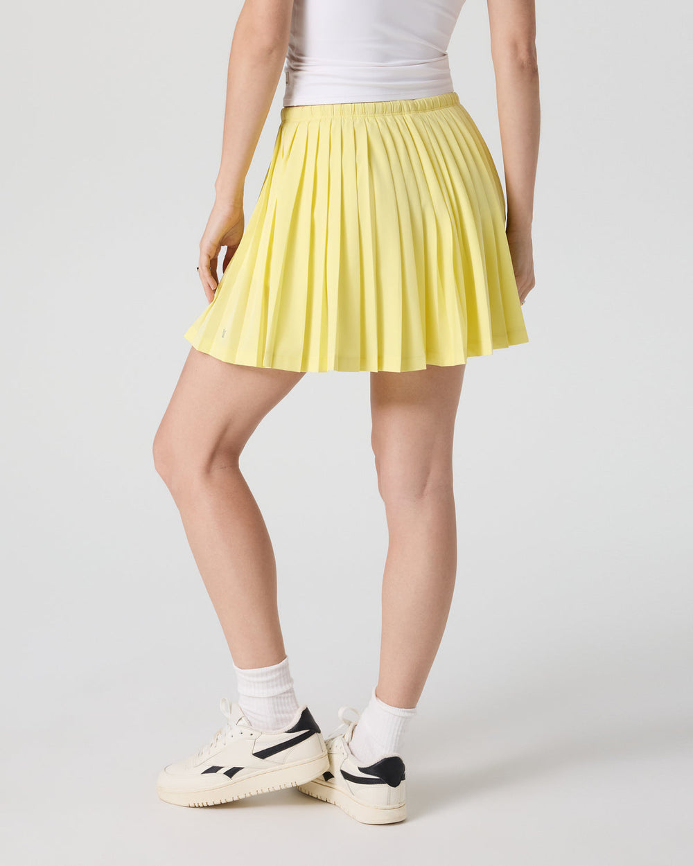 Clementine Pleated Skirt 15" Sunlight | Vuori online
