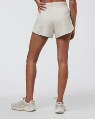 Halo Performance Short 2.0 Ecru Heather Shorts | Vuori onsale