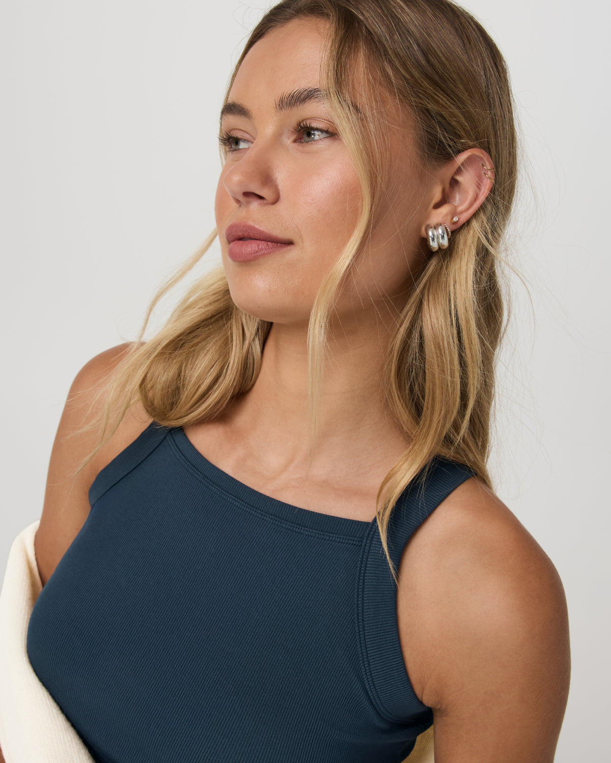 Pose Cooper Tank Women's Ocean Blue Tank Top | Vuori online