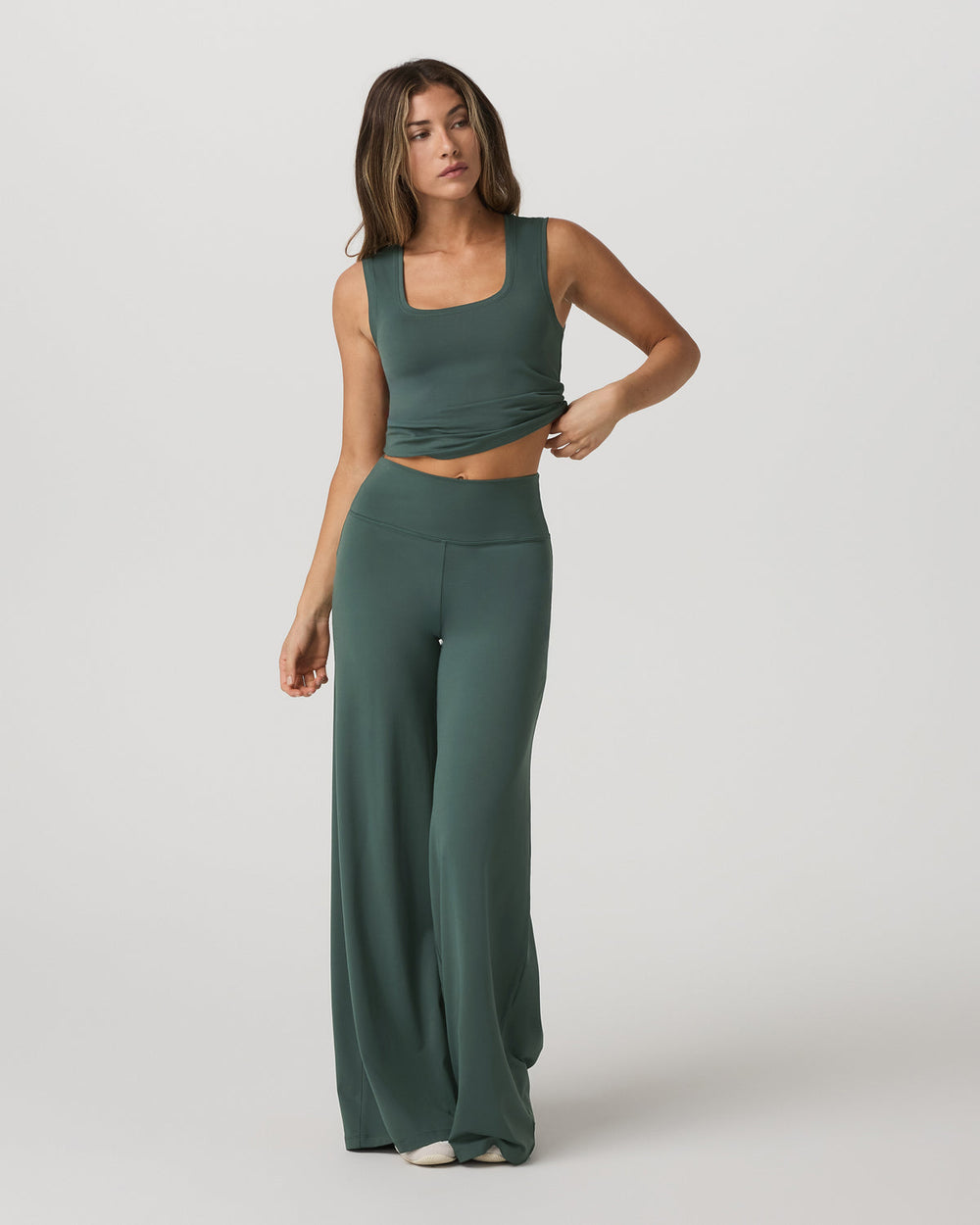 Halo Essential Scoop Tank Women's Agate Green Tank Top | Vuori sale