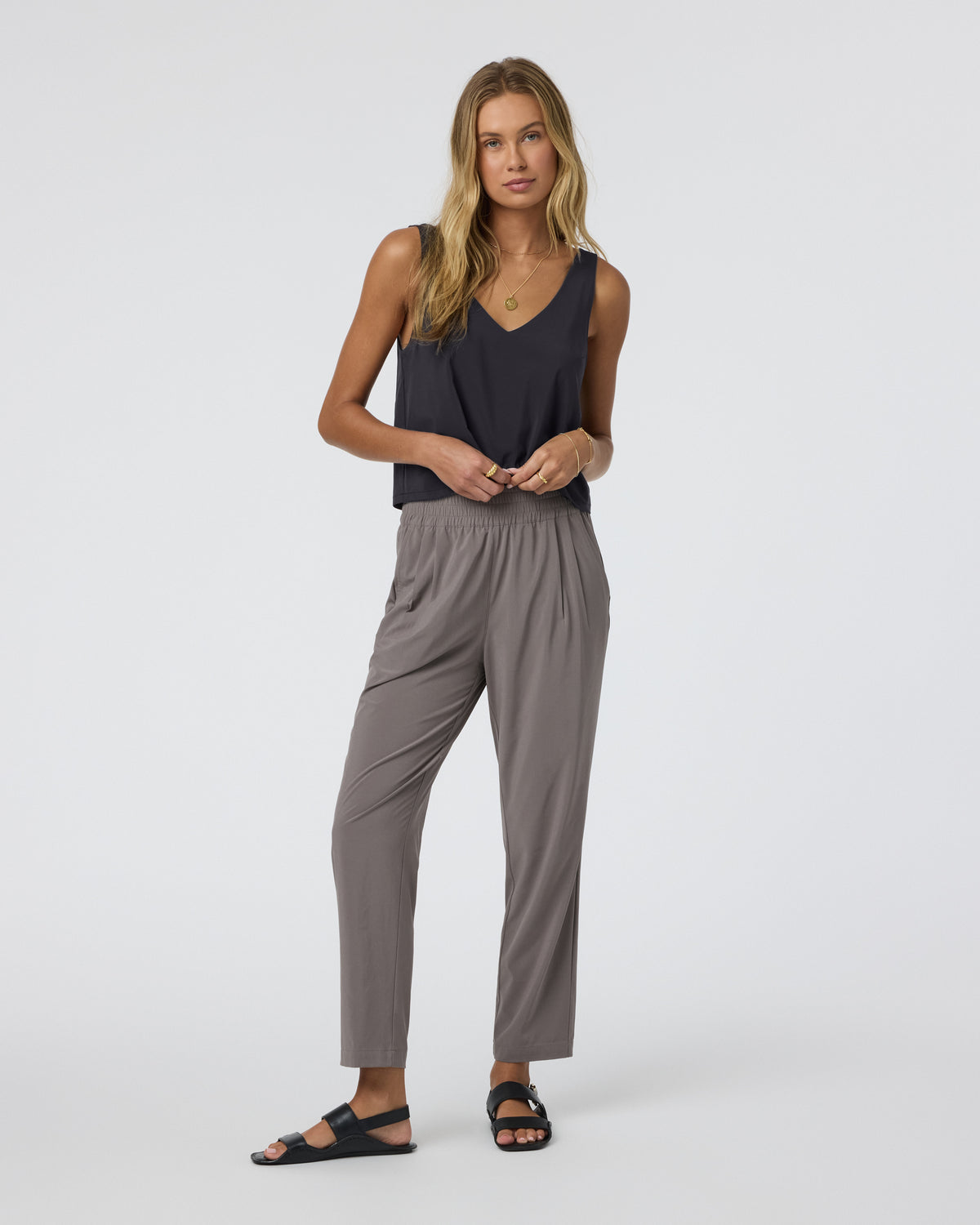 Villa Cropped Tank Black | Vuori outlet