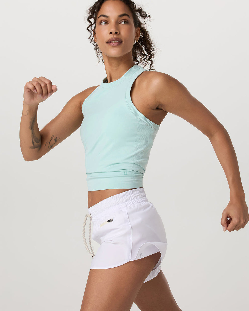 Surge Seamless Tank Women's Spearmint Performance Top | Vuori shop