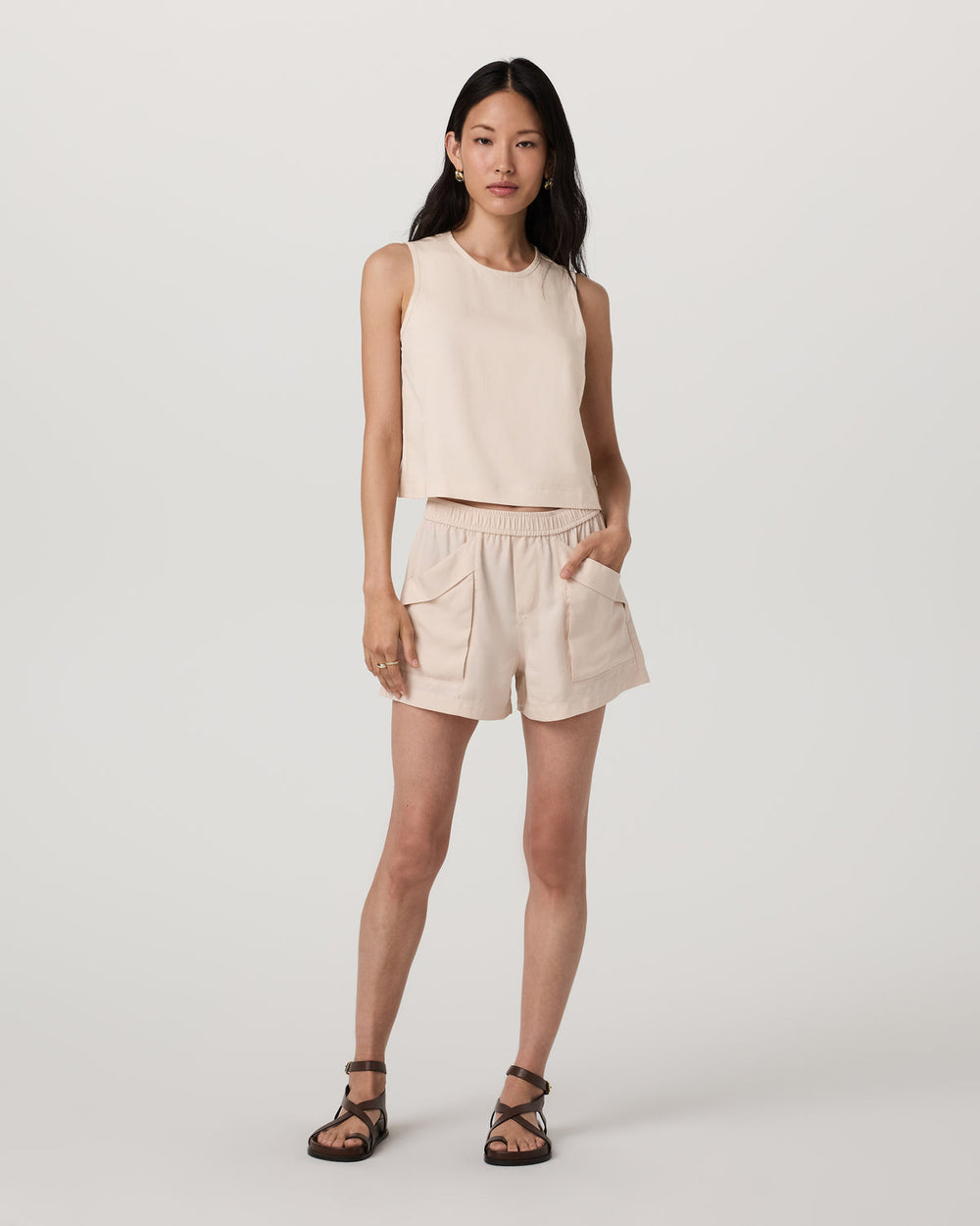 Trestles Twill Crop Tank Women's Sand Dollar Tank Top | Vuori shop