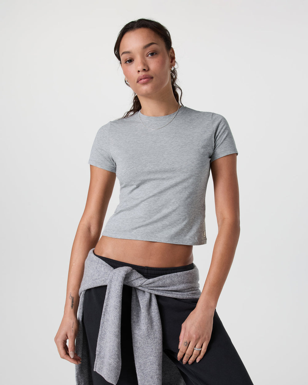 Feather Baby Tee Light Heather Grey | Vuori onsale