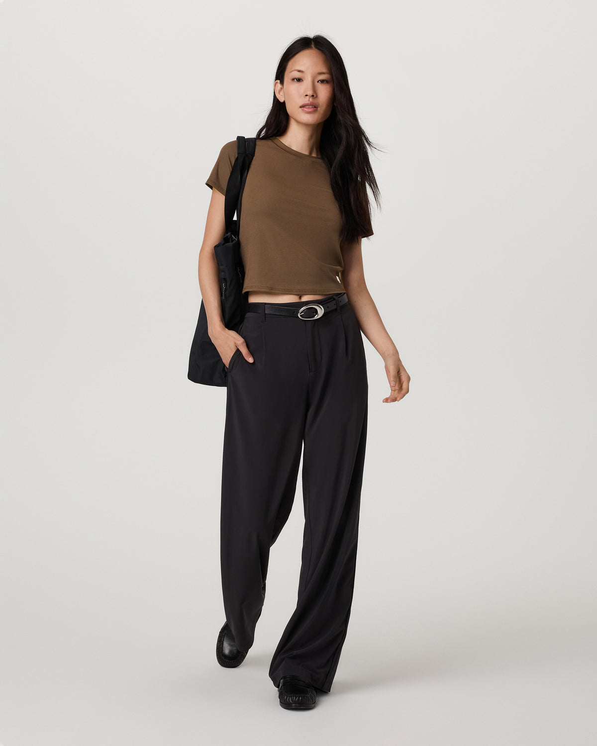 Pose Fitted Tee Women's Espresso T-Shirt | Vuori shop
