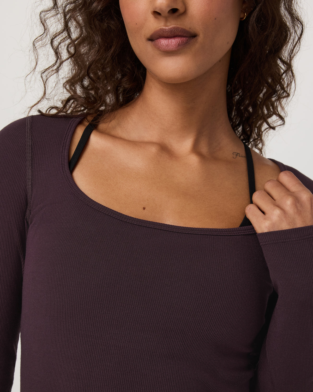 Long Sleeve Cove Ultra Scoop Women's Raisin Shirt | Vuori online
