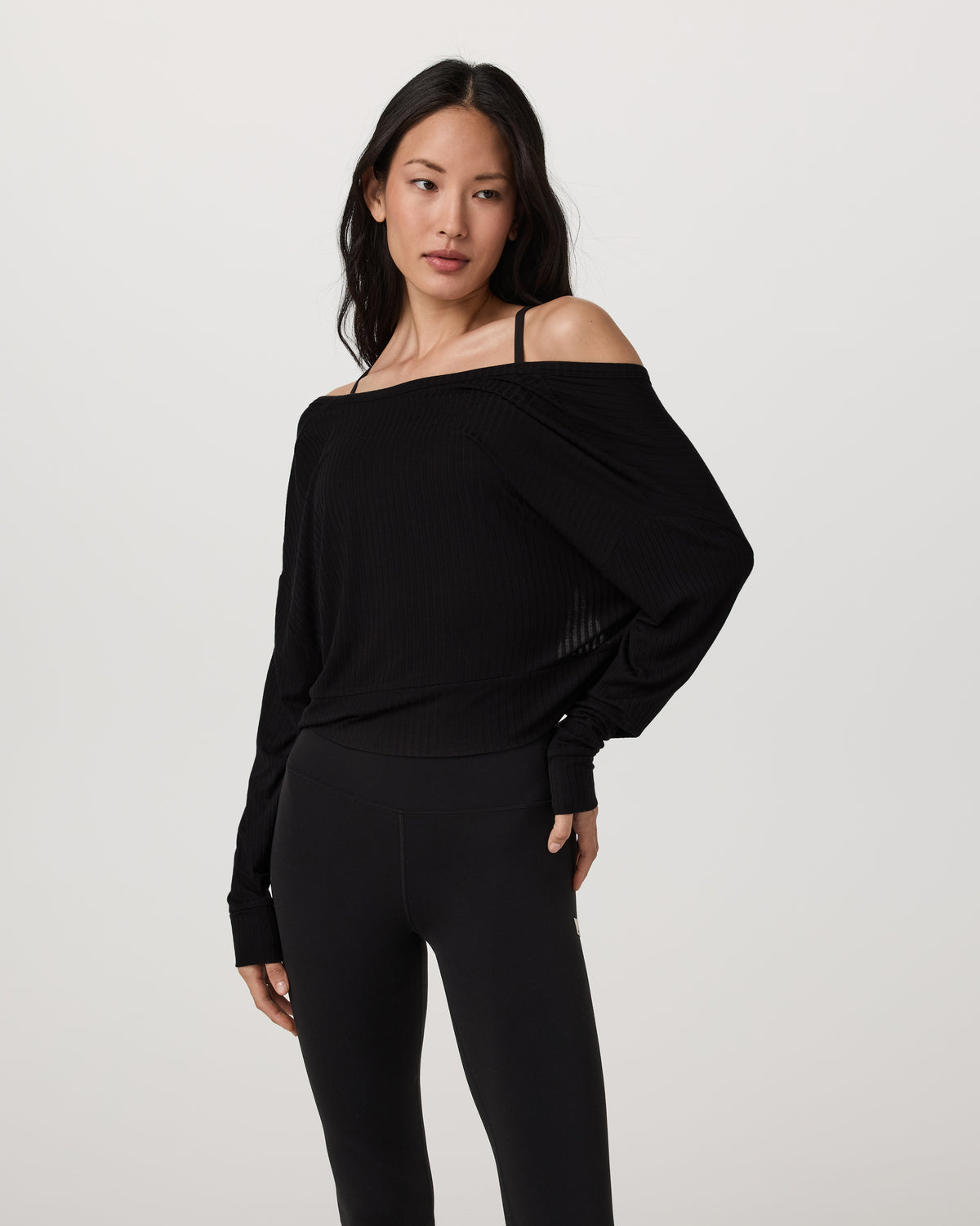 Long Sleeve Twist Top Women's Black Twist Top | Vuori shop