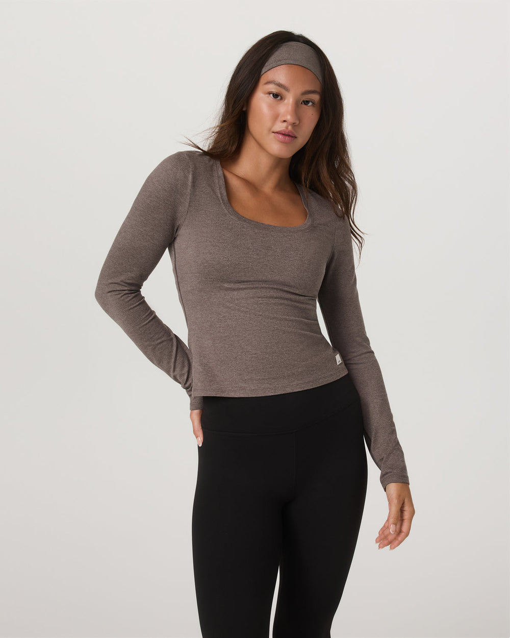 Women's Long Sleeve Halo Essential Scoop Chia Heather | Vuori onsale