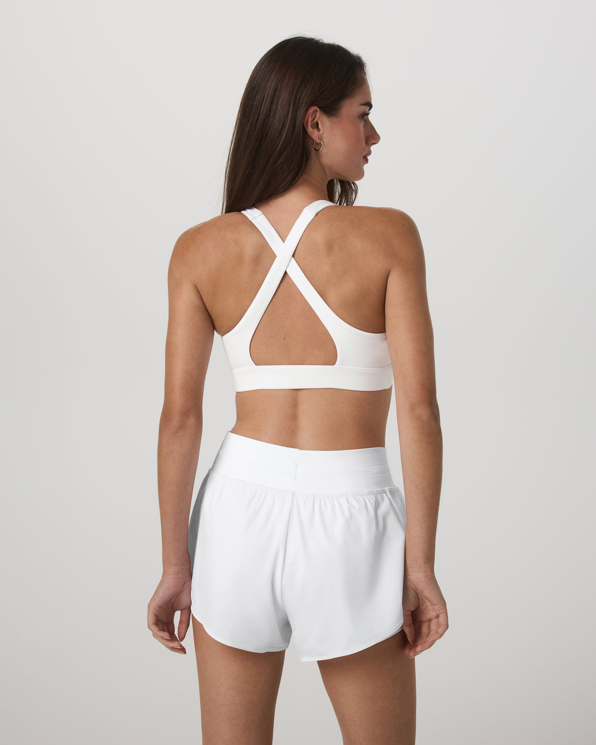 Daily Form Bra Women's White Racerback Sports Bra | Vuori online