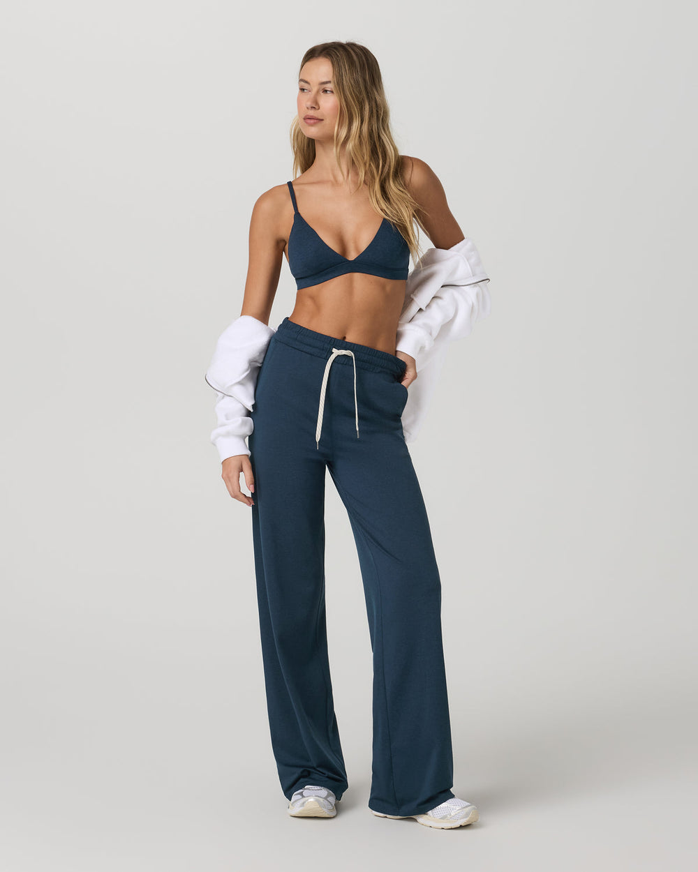 Halo Triangle Bra Blue Coast Heather Low-Support Bra | Vuori shop