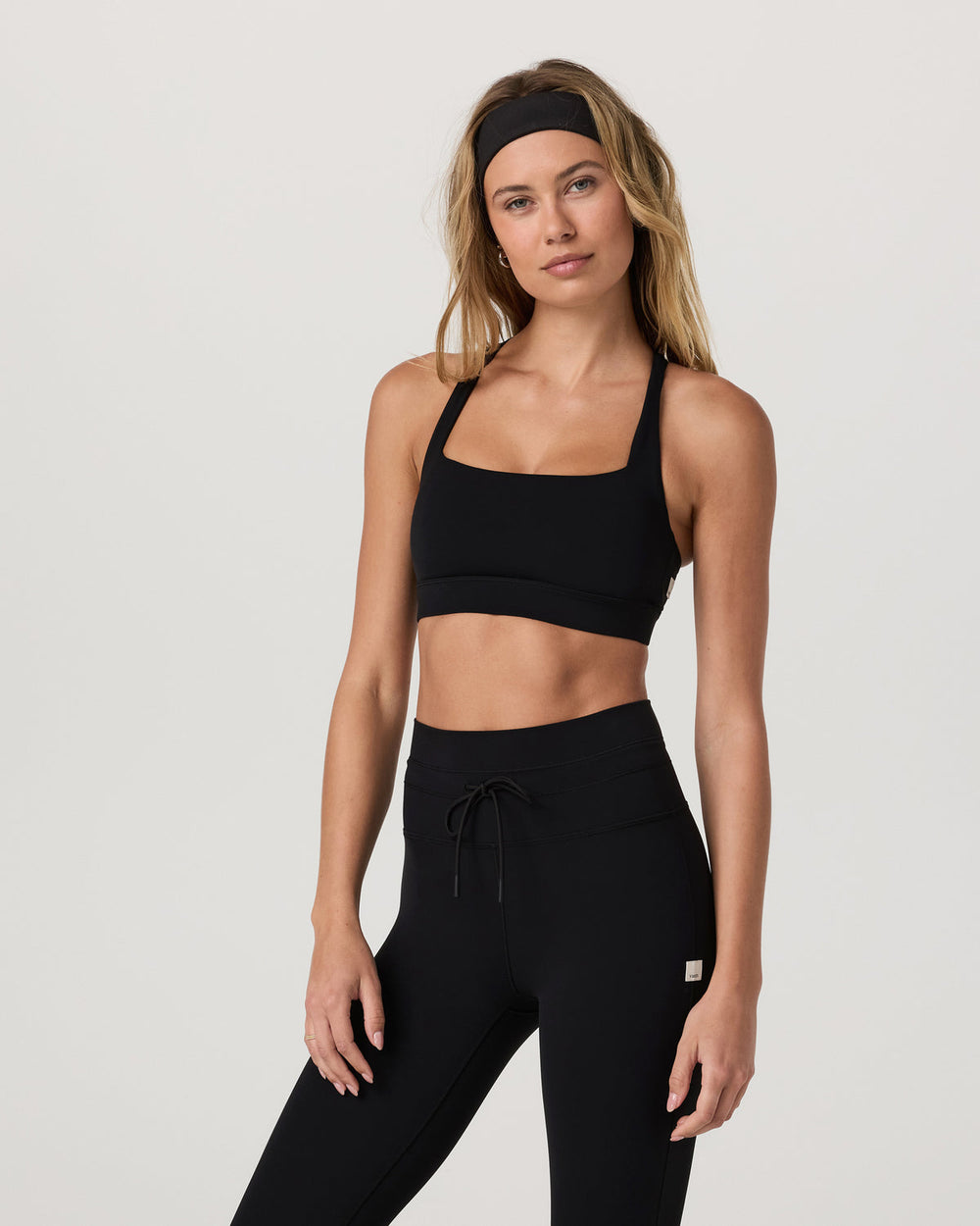 Daily Form Bra Women's Black Sports Bra | Vuori shop