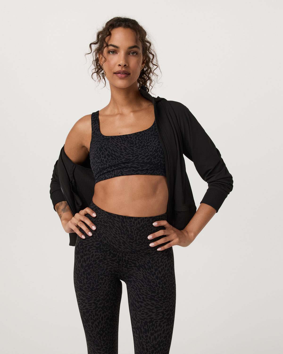 Vuori AllTheForm™ Bra Black Blurred Torrent Sports Bra | Vuori shop