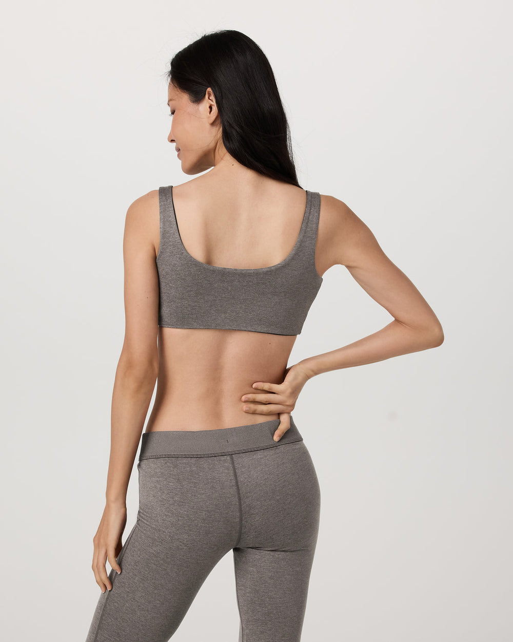 Halo Reversible Bra Women's Chia Heather Sports Bra | Vuori shop