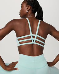 Yosemite Bra Women's Spearmint Strappy Sports Bra | Vuori onsale