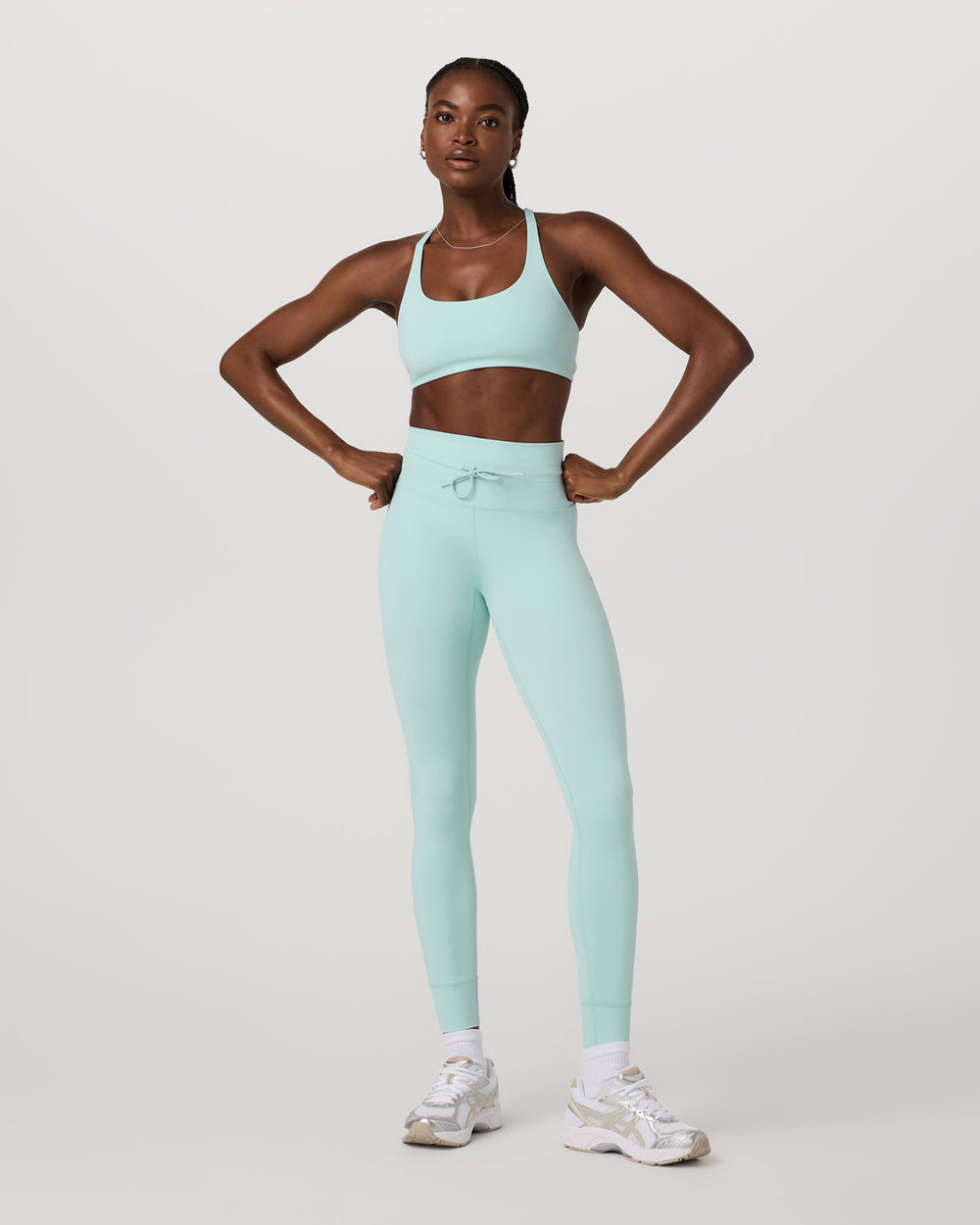 Yosemite Bra Women's Spearmint Strappy Sports Bra | Vuori onsale
