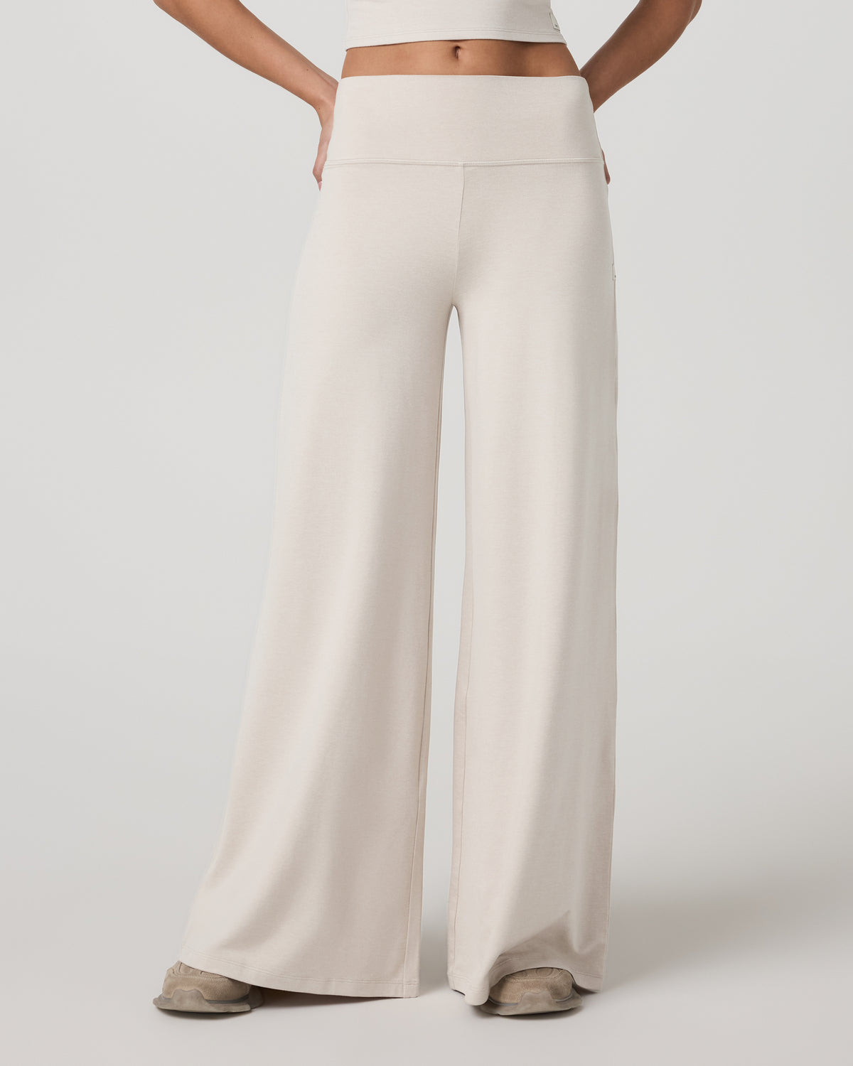 Halo Easy Wideleg Pant-Short Women's Ecru Heather Pants | Vuori discount