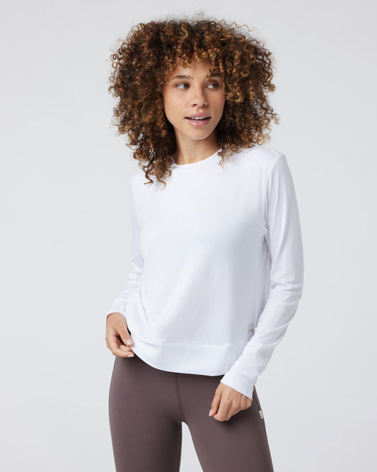 Daydream Crew White Lightweight Long-Sleeve Top | Vuori online