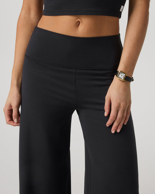 Halo Easy Wideleg Pant - Short Women's Solid Black Pants | Vuori outlet