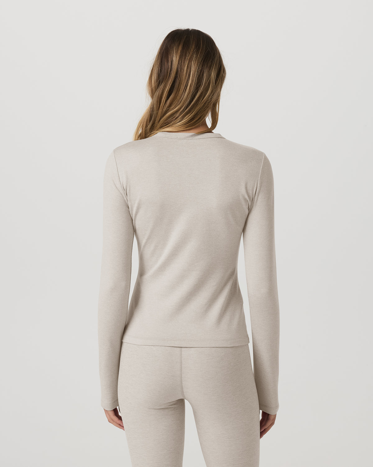 Long Sleeve Halo Essential Crew Tee Ecru Heather Shirt | Vuori onsale