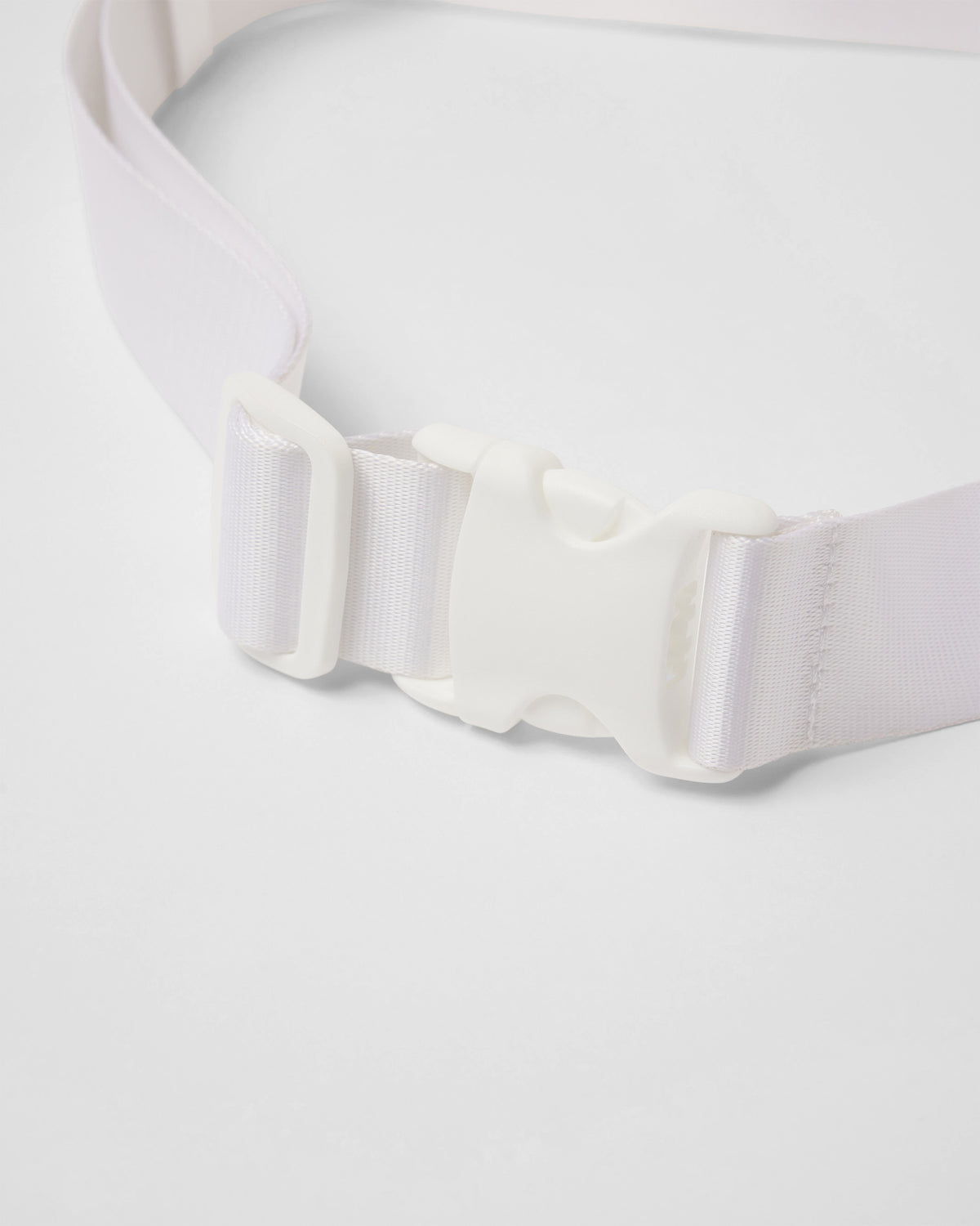 All Around Hip Pack White Waist Bag | Vuori online