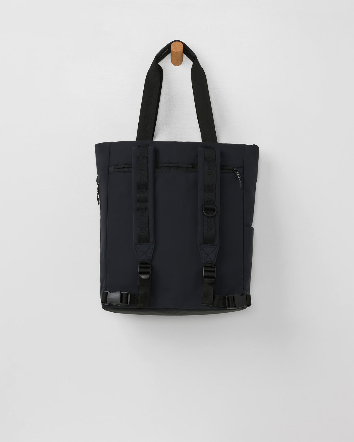 V1 Convertible Tote Bag 2.0 Black | Vuori outlet