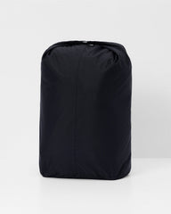 Packable Travel Bag Lightweight Black Roll Top Bag | Vuori online