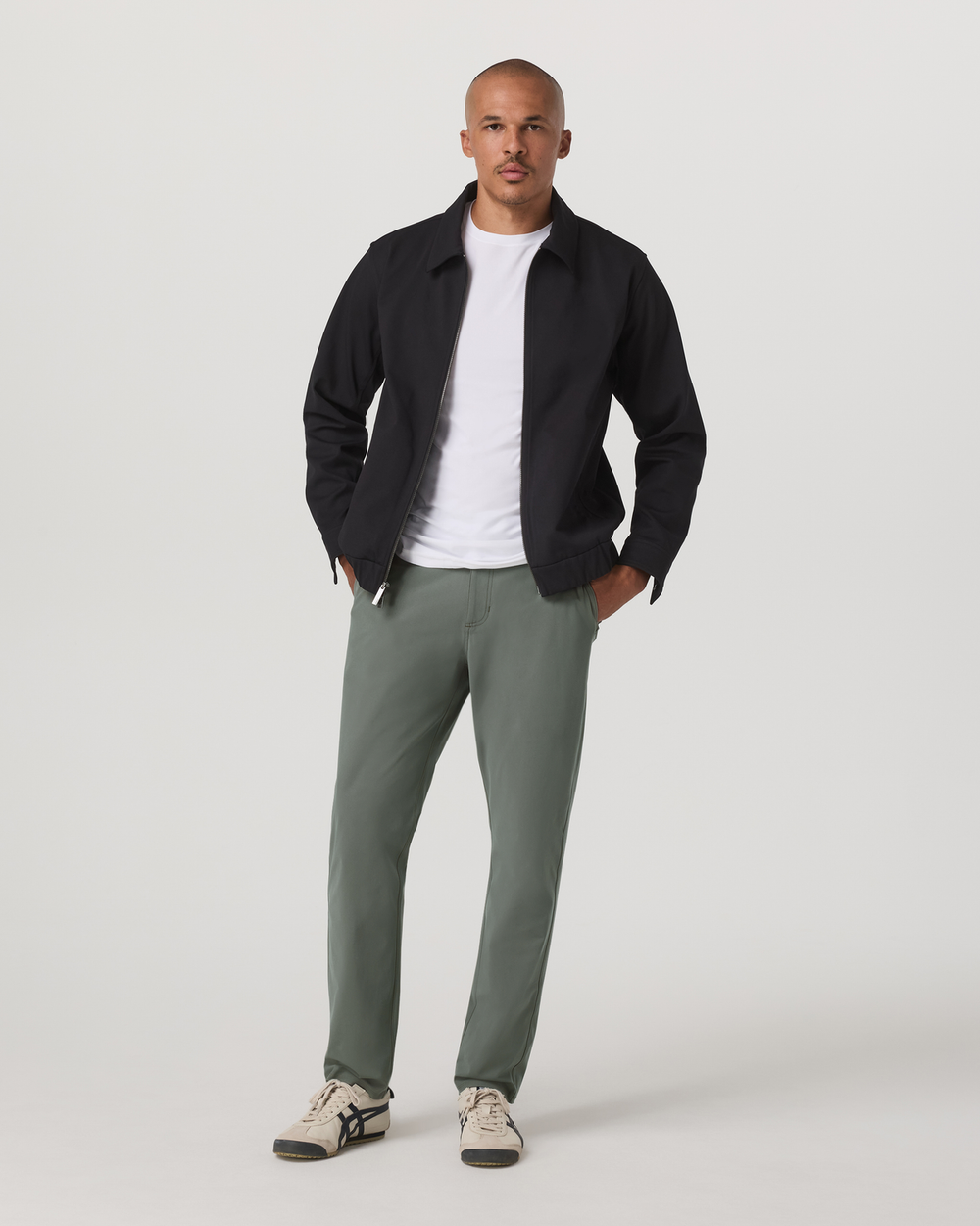 Meta Trouser Classic Fit 30" Men's Light Oregano Pants | Vuori for sale