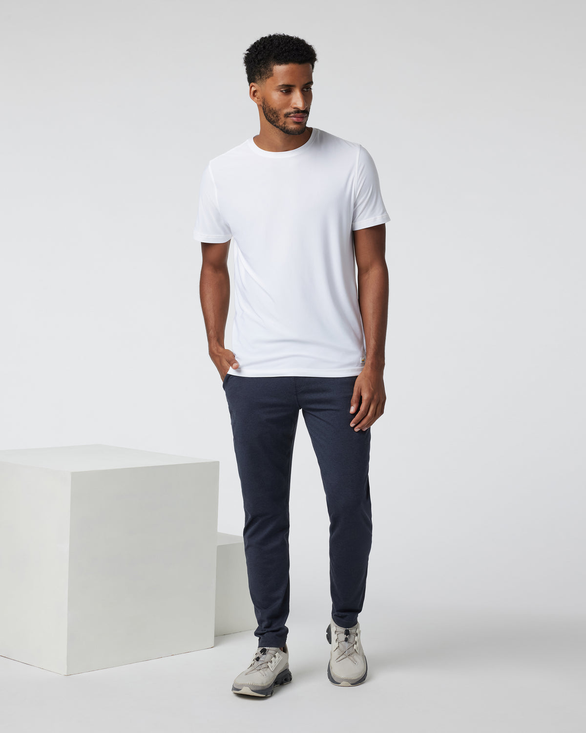 Ponto Performance Pant Men's Midnight Heather Pants | Vuori online