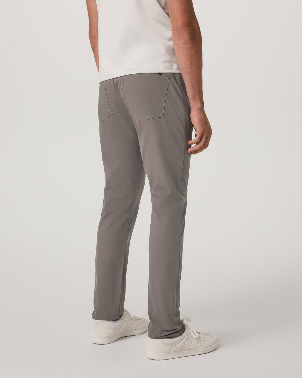 Meta Pant Athletic Slim Fit 32" Warm Grey 5-Pocket Pants | Vuori sale