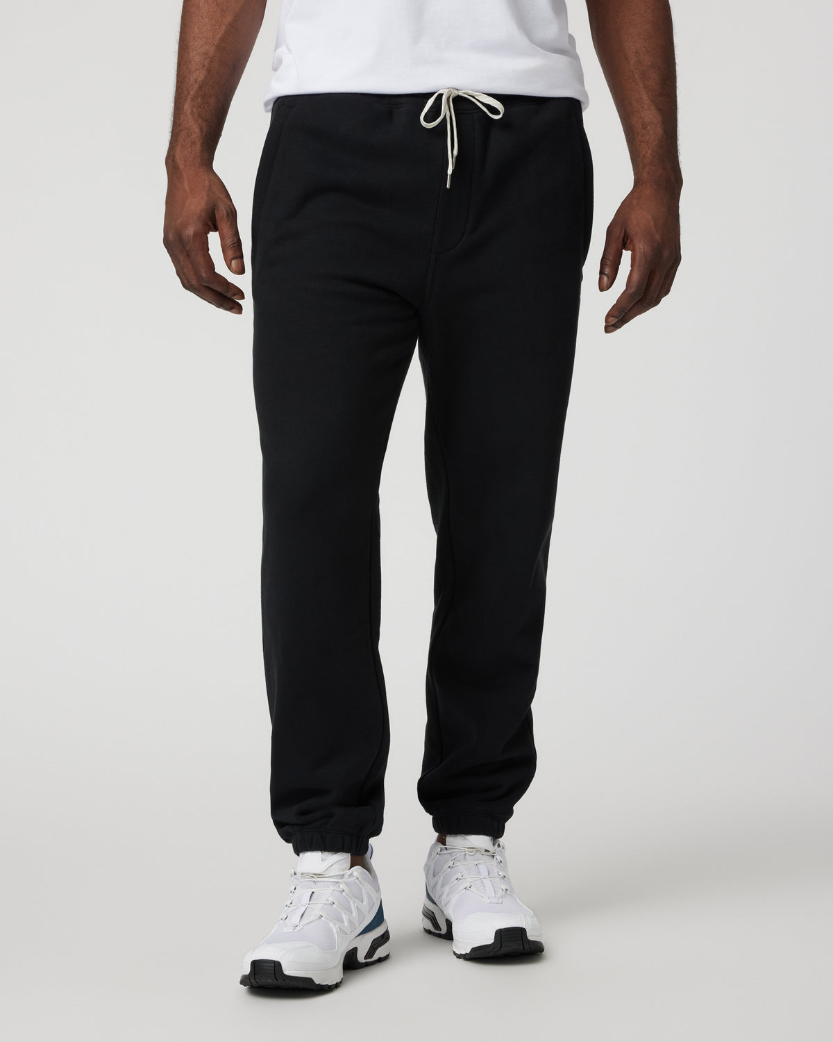 Seaside Sweatpant 28" Men's Relaxed Fit Black Sweatpant | Vuori onsale