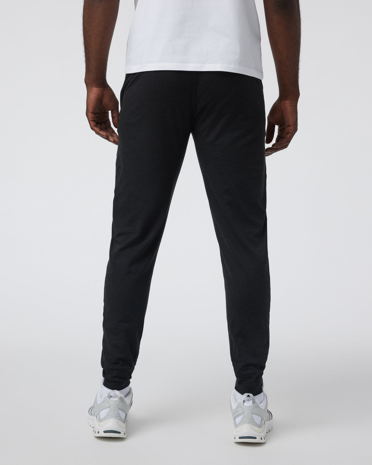 Ponto Performance Jogger Men's Black Training Pants | Vuori online
