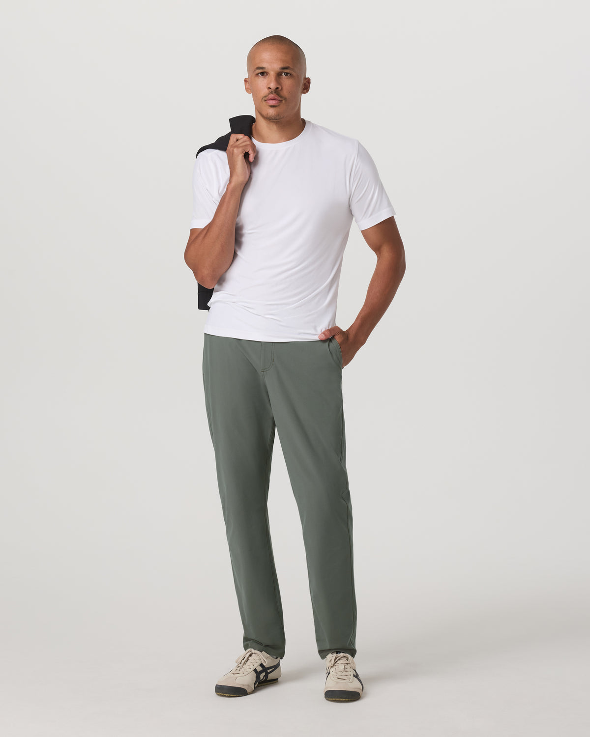 Meta Trouser Classic Fit 32" Men's Light Oregano Pants | Vuori shop