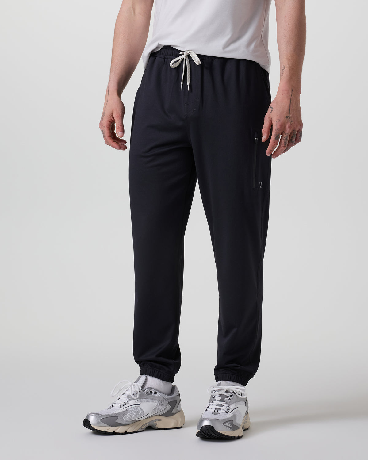 Sunday Performance Sweatpant Classic 28" Black | Vuori shop