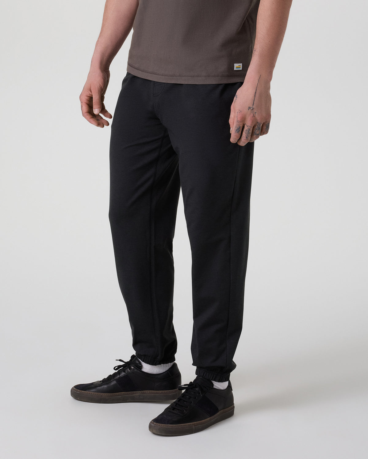Coronado Performance Sweatpant Classic 28" Black Heather | Vuori sale