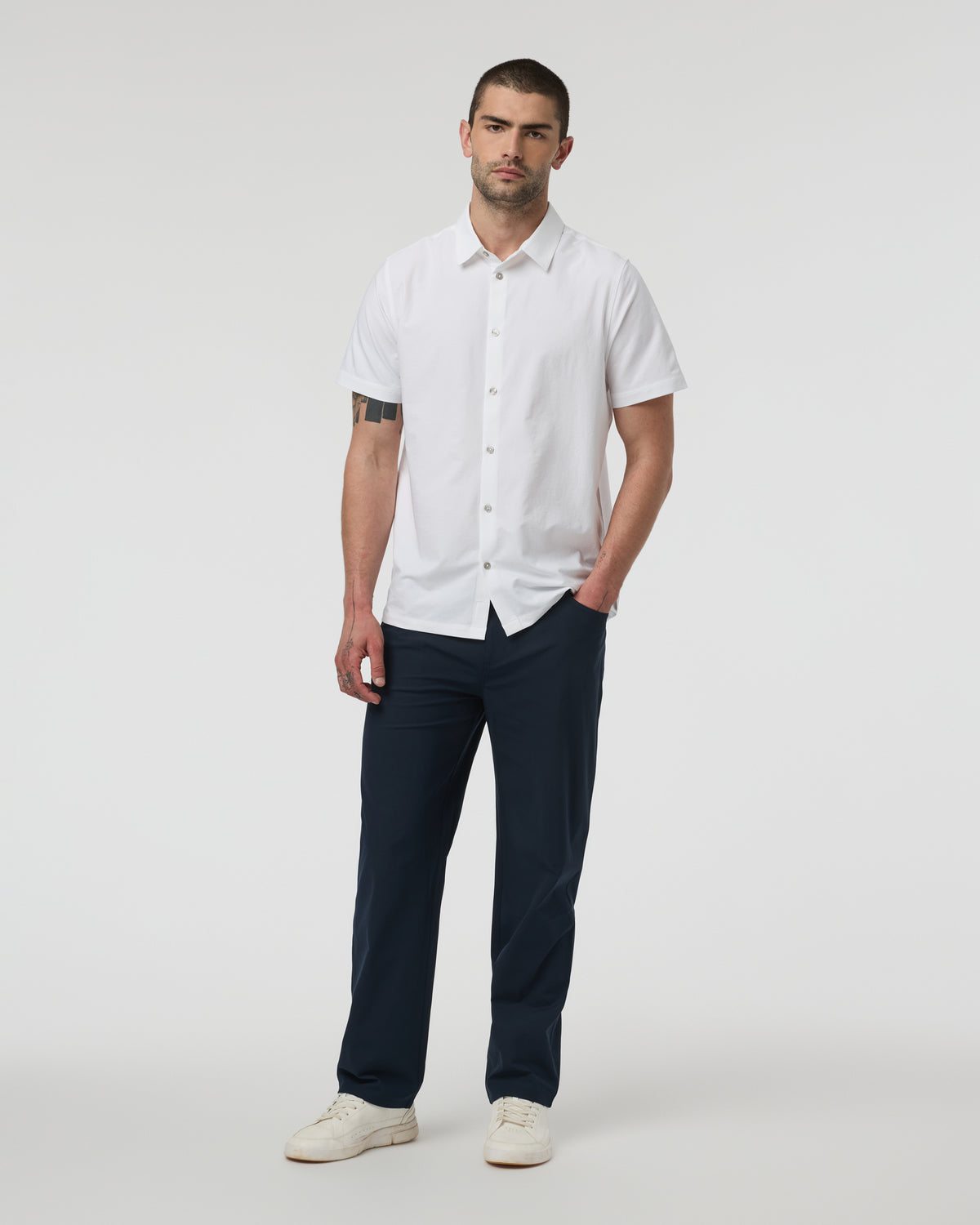 Meta Pant Relaxed 30" Ink | Vuori onsale