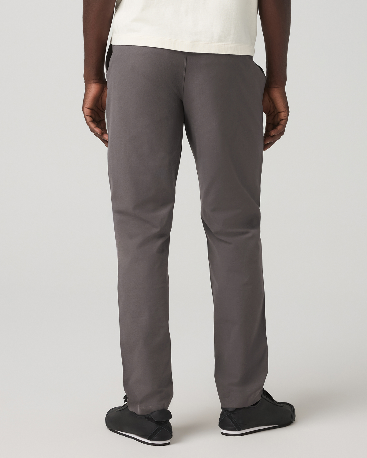 Men's Meta Elastic Waist Pant Classic Fit 32" Warm Grey | Vuori sale