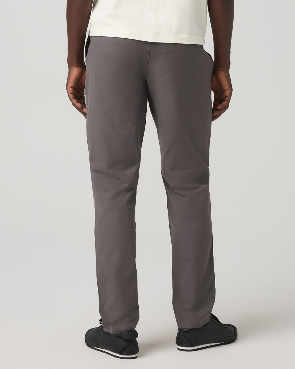 Men's Meta Elastic Waist Pant Classic Fit 32" Warm Grey | Vuori sale