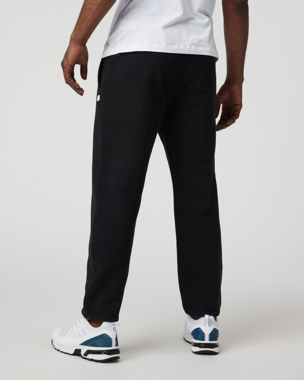 Seaside Sweatpant Men's Black Fleece Sweatpants | Vuori sale