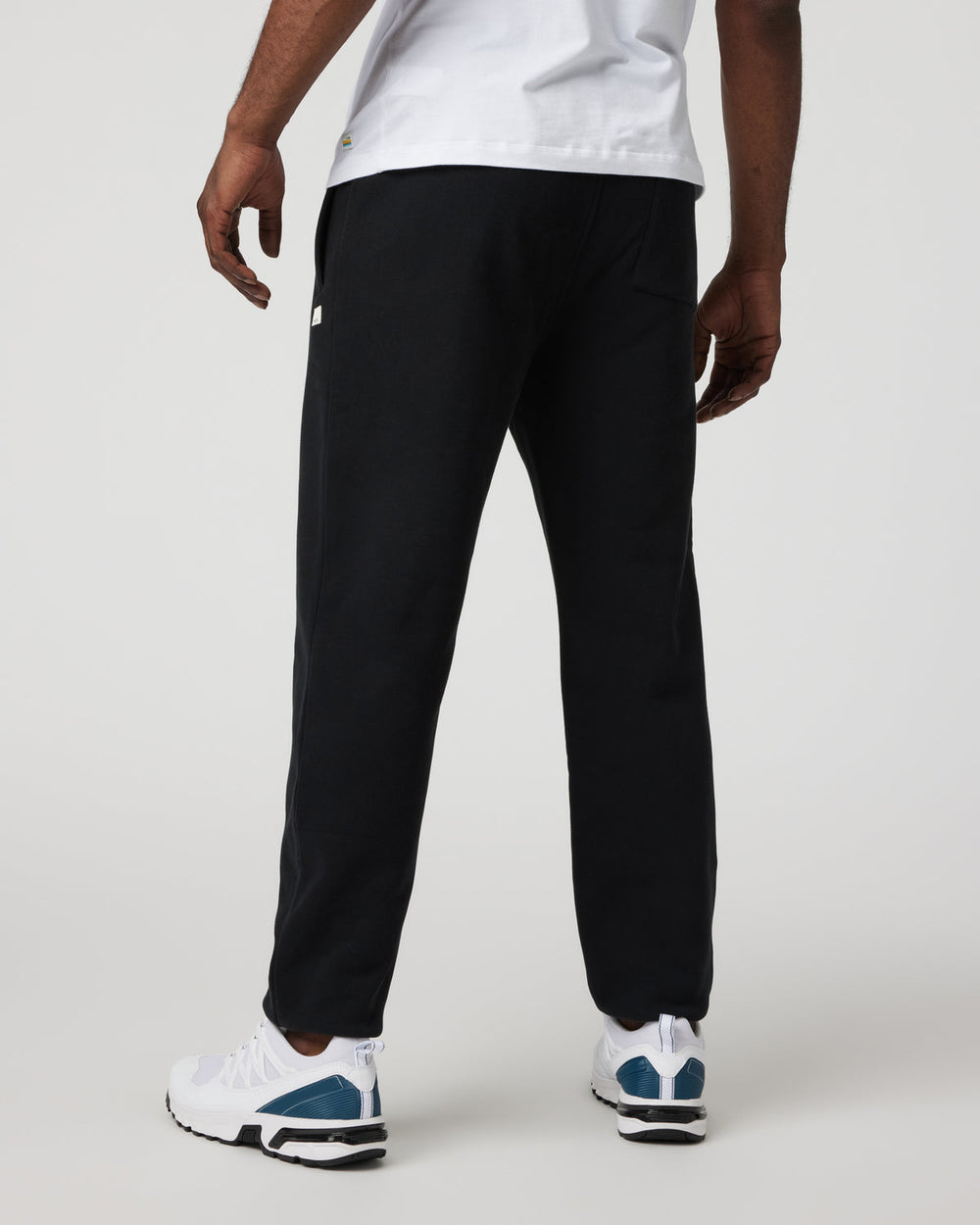 Seaside Sweatpant Men's Black Fleece Sweatpants | Vuori sale
