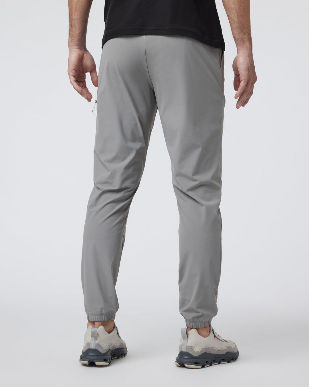 Fleet Sport Jogger Men's Shiitake Lightweight Joggers | Vuori online