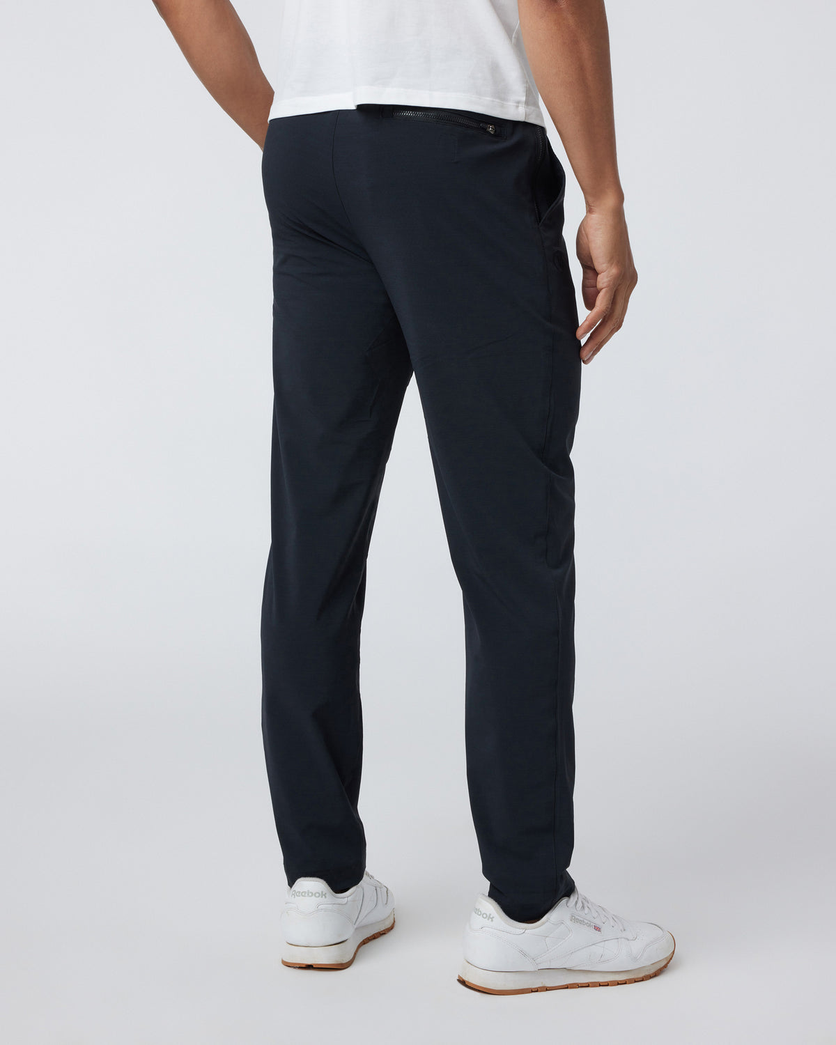 Elevate Kore Pant Lined Men's Black Athletic Pants | Vuori shop