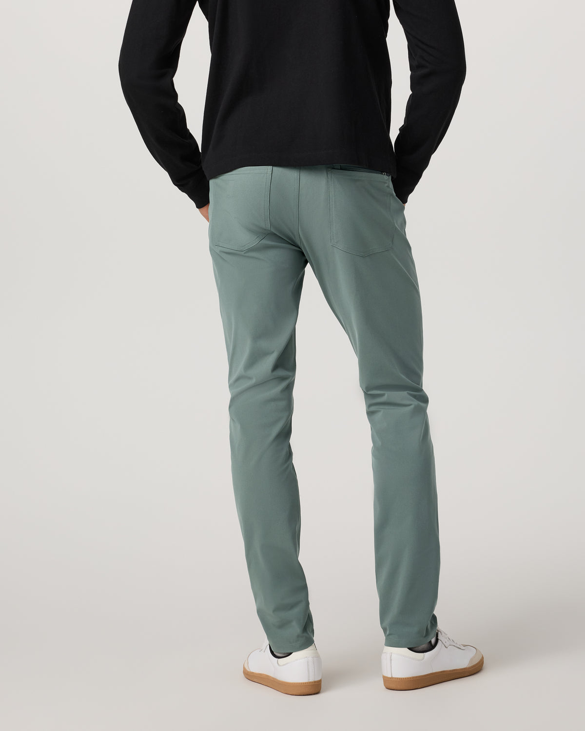 Meta Pant Athletic Slim Fit 32" Men's Marsh 5-Pocket Pant | Vuori shop