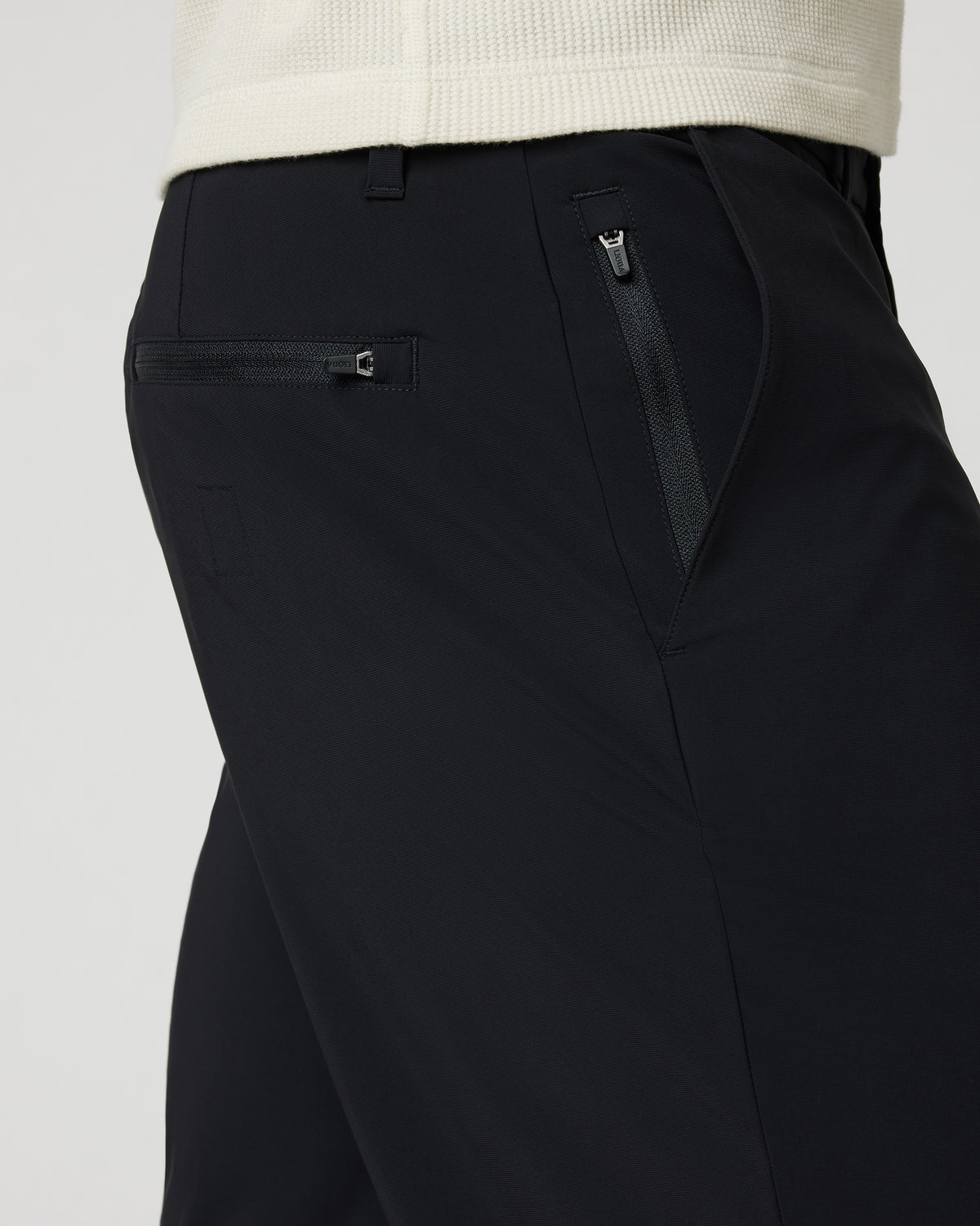 Fleet Chino Pant Athletic Slim 30" Black | Vuori shop