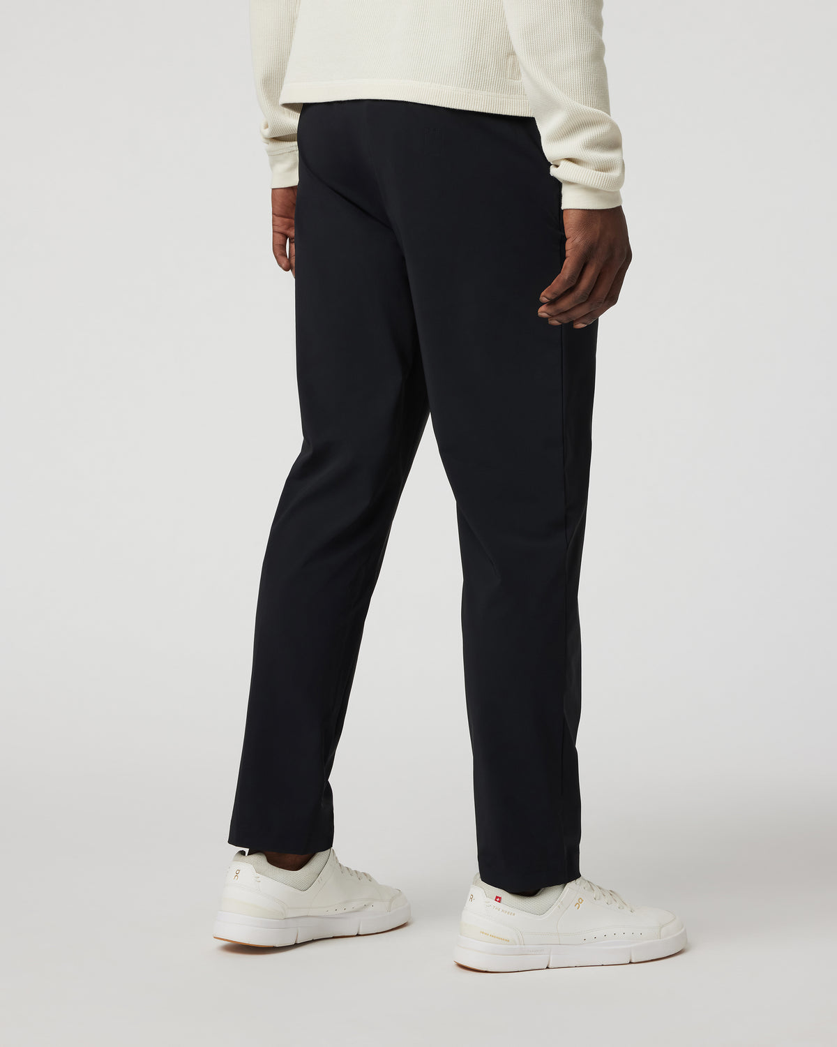 Fleet Chino Pant Athletic Slim 30" Black | Vuori shop