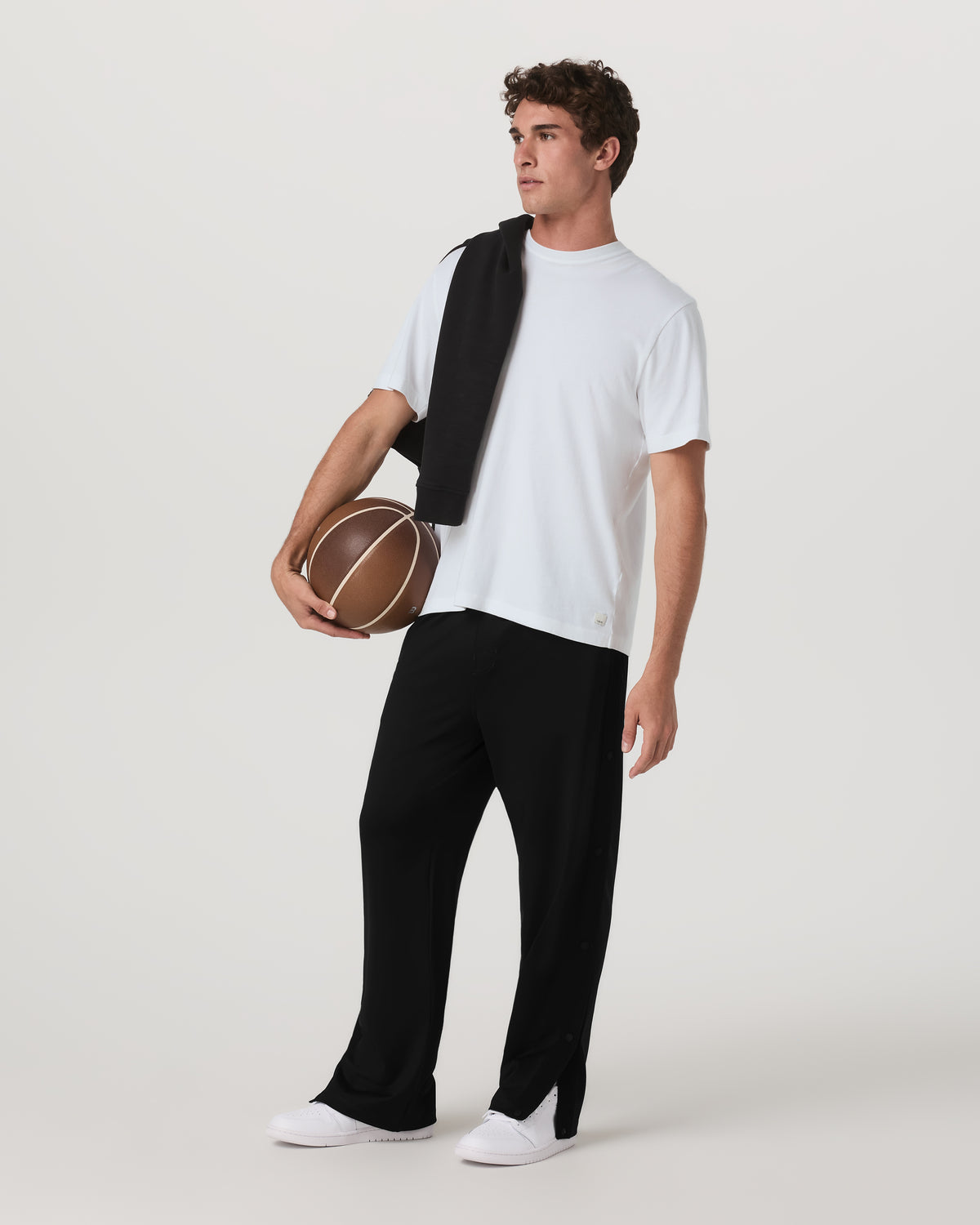 Sunday Warm Up Pant 30" Men's Black Performance Pants | Vuori shop