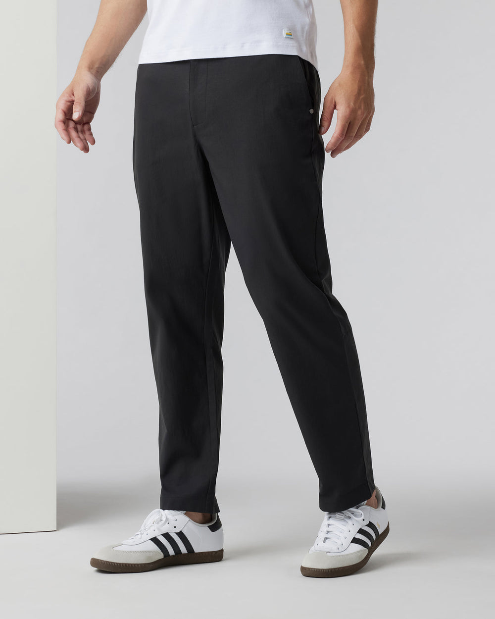 Cascade Crinkle Pant Relaxed 30" Black | Vuori outlet