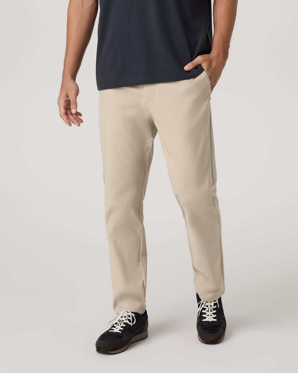 Cascade Chino Classic Fit 32" Men's Trench Pants | Vuori shop