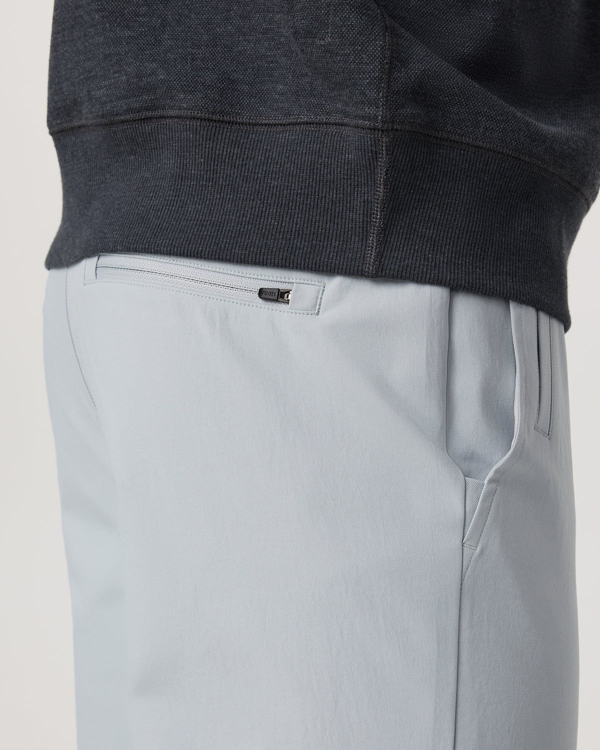 Men's Cascade Tech Chino Athletic Slim Fit 30" Blue Haze | Vuori onsale